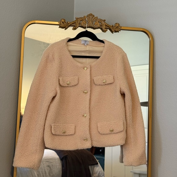 Cream Textured Jacket with Gold Buttons💫 - Picture 1 of 2